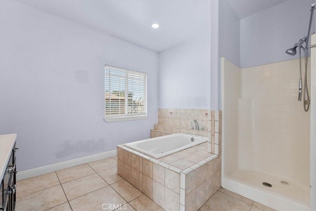 Image 18 of property listing at 15833 Sago Road, Apple Valley, CA 92307