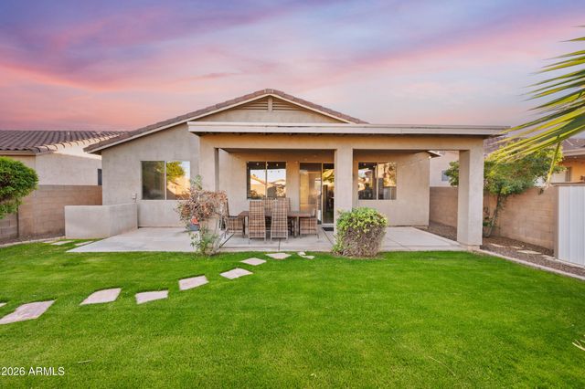 11542 W BERMUDA Drive, Avondale, AZ 85392