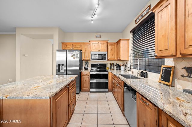 11542 W BERMUDA Drive, Avondale, AZ 85392