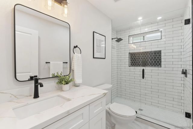 2175 Clove St, San Diego, CA 92106