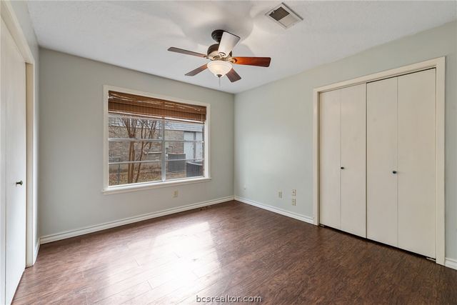 3917 Hilltop Drive, Bryan, TX 77801