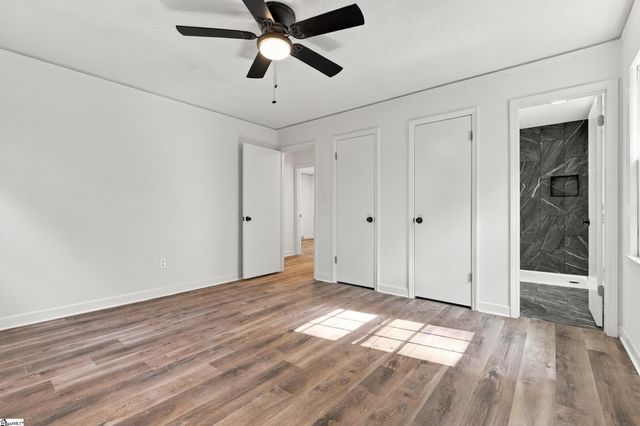 105 Vicksburg Court, Simpsonville, SC 29681