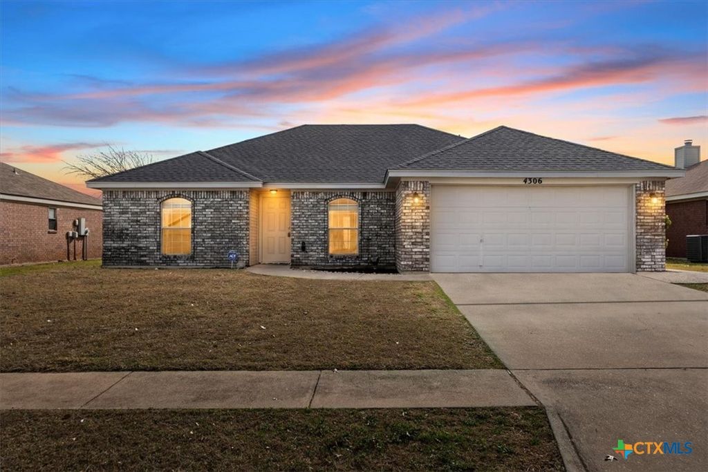 4306 Captain Drive, Killeen, TX 76549