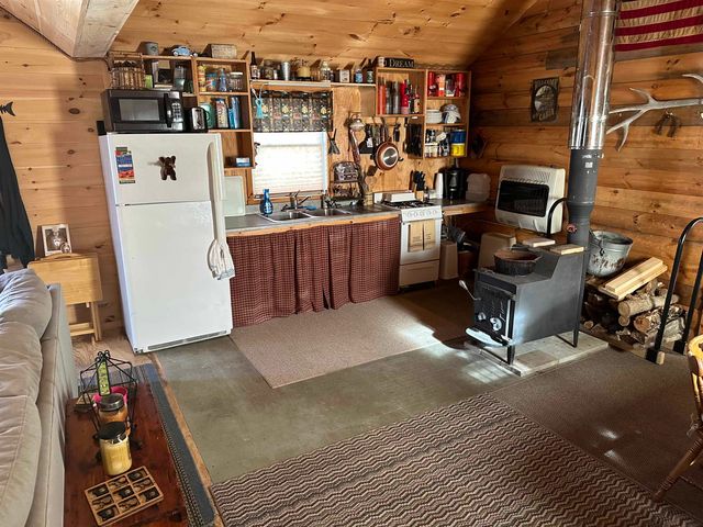 393 G P Loop, Clarksville, NH 03592