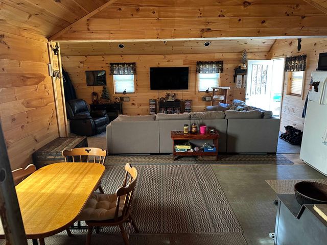 393 G P Loop, Clarksville, NH 03592