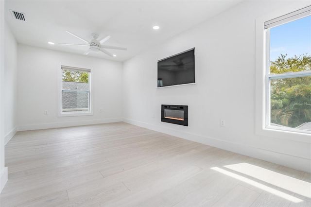 3924 W GRANADA STREET, Tampa, FL 33629