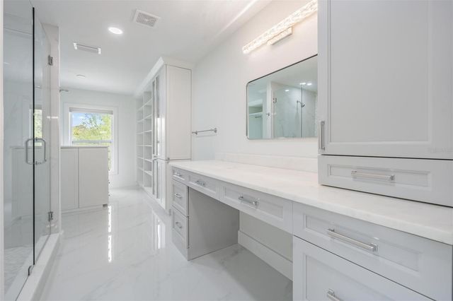 3924 W GRANADA STREET, Tampa, FL 33629