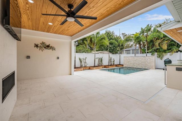 3924 W GRANADA STREET, Tampa, FL 33629