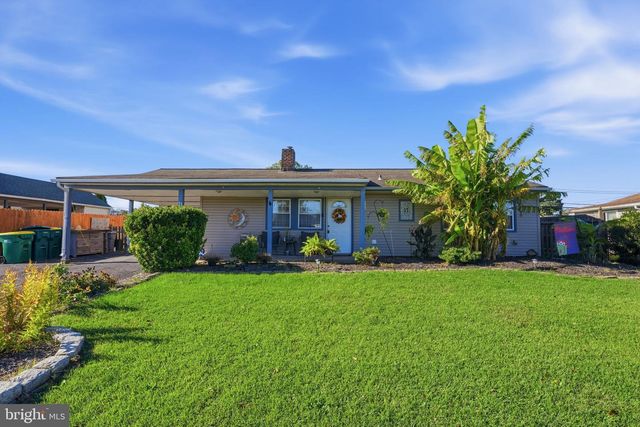 11 FIRESIDE LN, Levittown, PA 19055