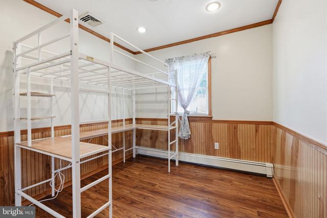 11 FIRESIDE LN, Levittown, PA 19055