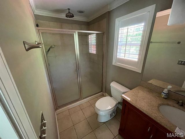 808 Meade Avenue, Edwardsville, IL 62025