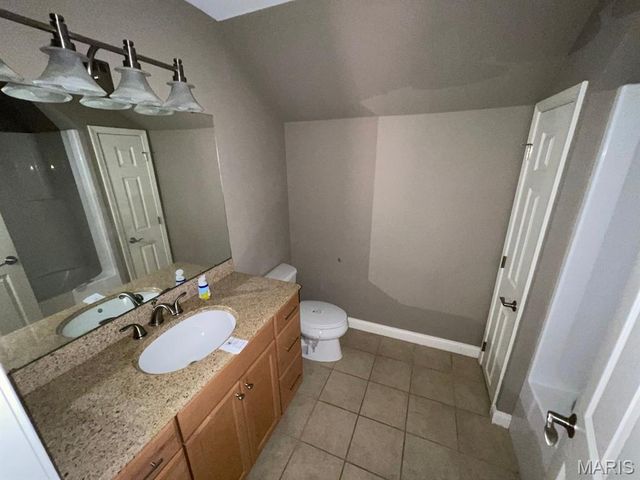 808 Meade Avenue, Edwardsville, IL 62025