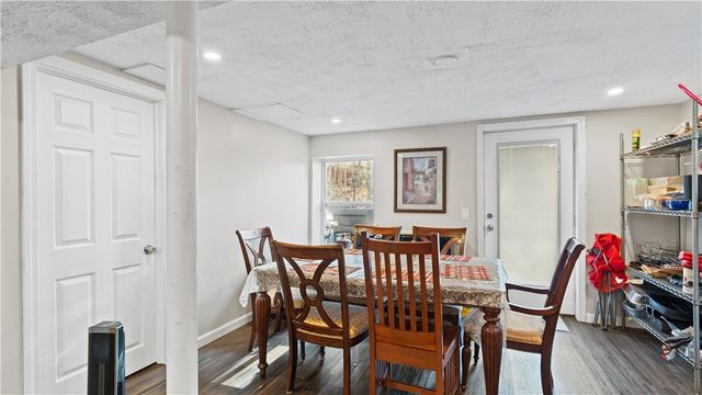 42 Ledgewood Road, South Kingstown, RI 02881