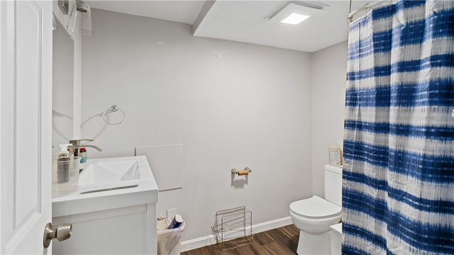 42 Ledgewood Road, South Kingstown, RI 02881