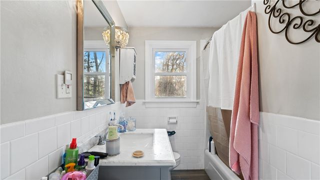 42 Ledgewood Road, South Kingstown, RI 02881