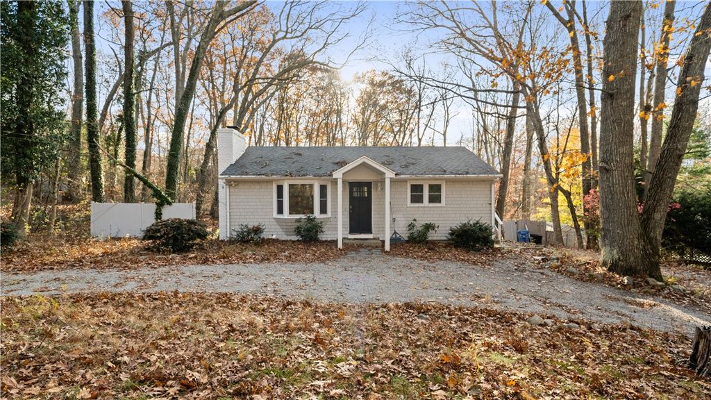 42 Ledgewood Road, South Kingstown, RI 02881