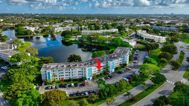 2074 Cambridge D, Deerfield Beach, FL 33442