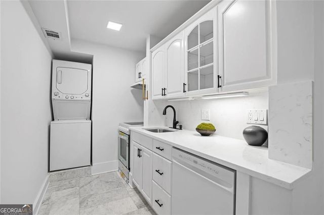 6260 River Overlook. Drive, Atlanta, GA 30328