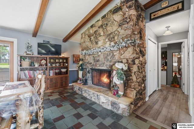1221 Beechcraft Road, Lincoln, NE 68527