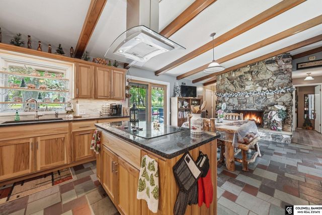 1221 Beechcraft Road, Lincoln, NE 68527