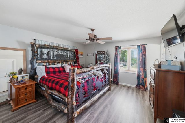 1221 Beechcraft Road, Lincoln, NE 68527