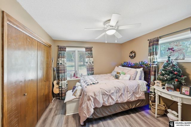 1221 Beechcraft Road, Lincoln, NE 68527
