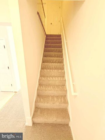 33 PARK PL, Lovettsville, VA 20180