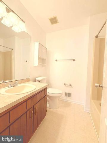 33 PARK PL, Lovettsville, VA 20180