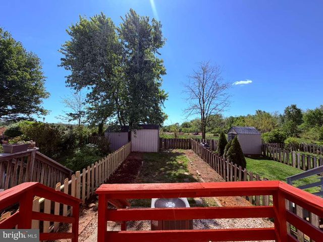 33 PARK PL, Lovettsville, VA 20180