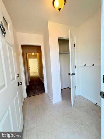 33 PARK PL, Lovettsville, VA 20180