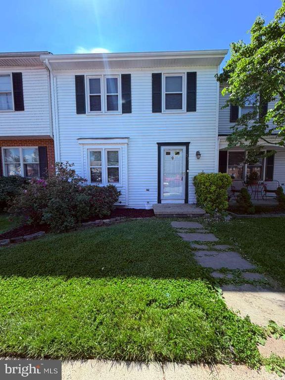 33 PARK PL, Lovettsville, VA 20180