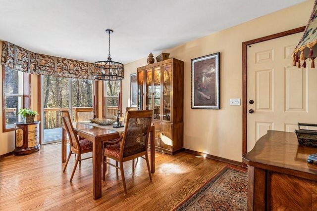 1628 Old English Road, Altoona, WI 54720