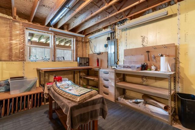 1628 Old English Road, Altoona, WI 54720