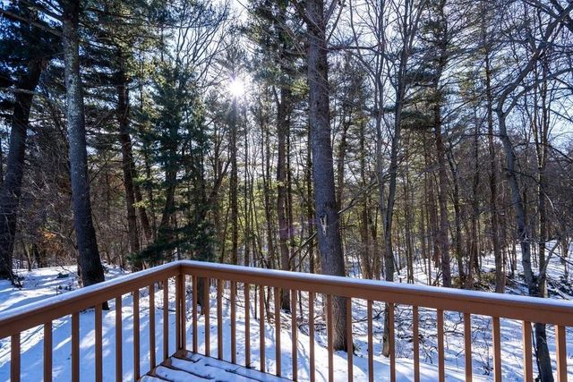 1628 Old English Road, Altoona, WI 54720