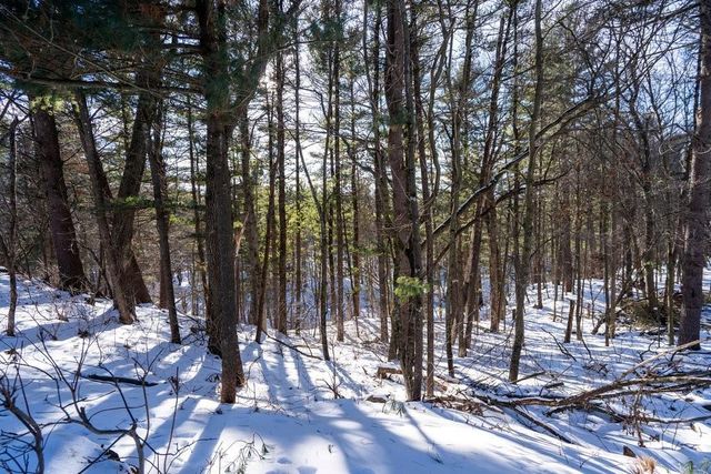 1628 Old English Road, Altoona, WI 54720