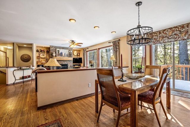 1628 Old English Road, Altoona, WI 54720