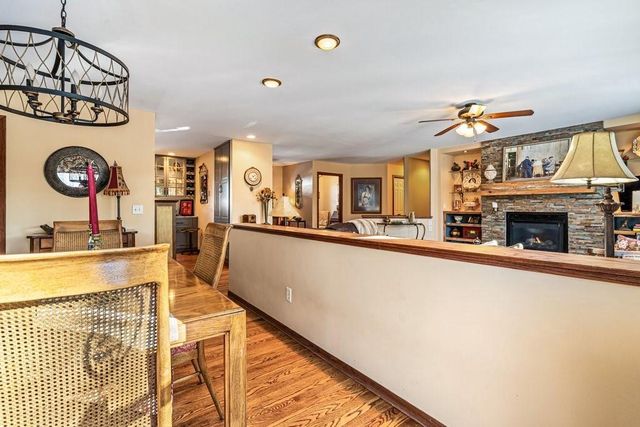 1628 Old English Road, Altoona, WI 54720