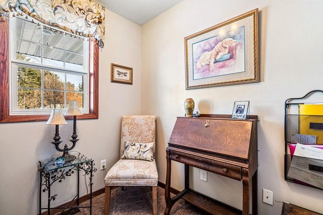 1628 Old English Road, Altoona, WI 54720