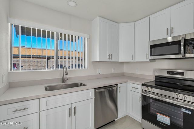 9024 N 51ST Lane, Glendale, AZ 85302