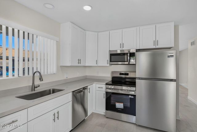 9024 N 51ST Lane, Glendale, AZ 85302