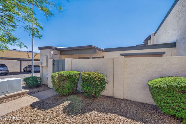 9024 N 51ST Lane, Glendale, AZ 85302