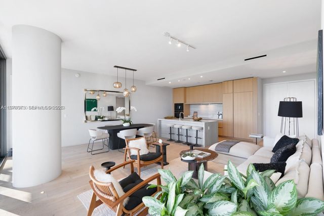 8701 Collins Avenue 404, Miami Beach, FL 33154