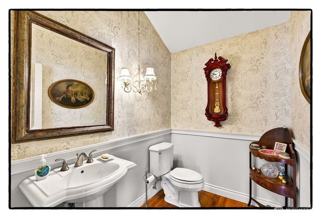 193 Salish Place, La Conner, WA 98257