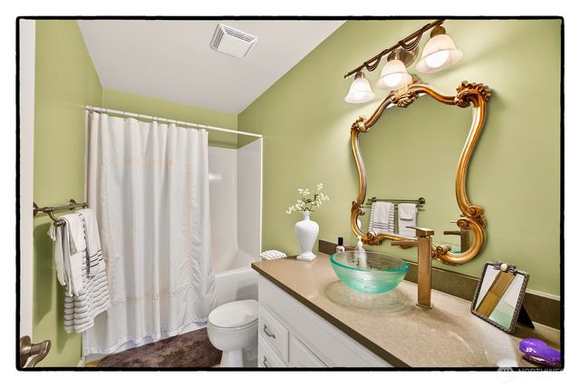 193 Salish Place, La Conner, WA 98257