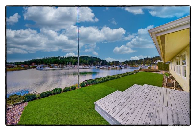 193 Salish Place, La Conner, WA 98257