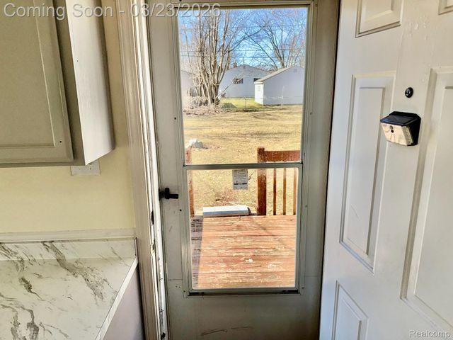 12111 Leverne, Redford Charter Township, MI 48239