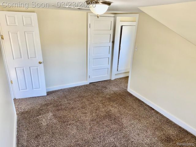 12111 Leverne, Redford Charter Township, MI 48239