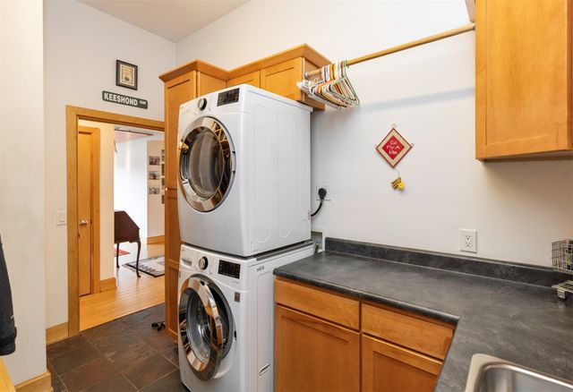 5682 Long Meadow Court, Johnston, IA 50131