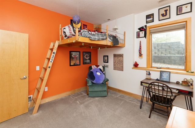 5682 Long Meadow Court, Johnston, IA 50131