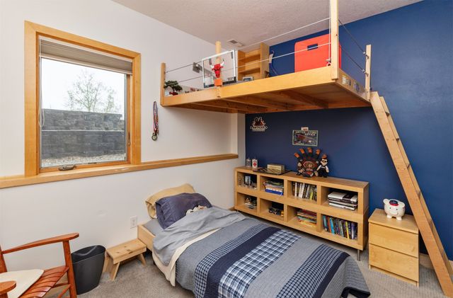 5682 Long Meadow Court, Johnston, IA 50131